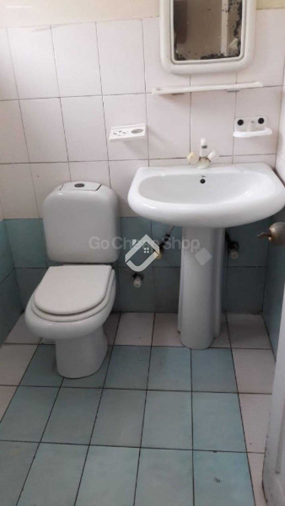 /uploads/images/listings/2000x2000/c85021_5d6f86harleystreethouse4rentrawalpindiharleystreet398082037703361jpg.jpg